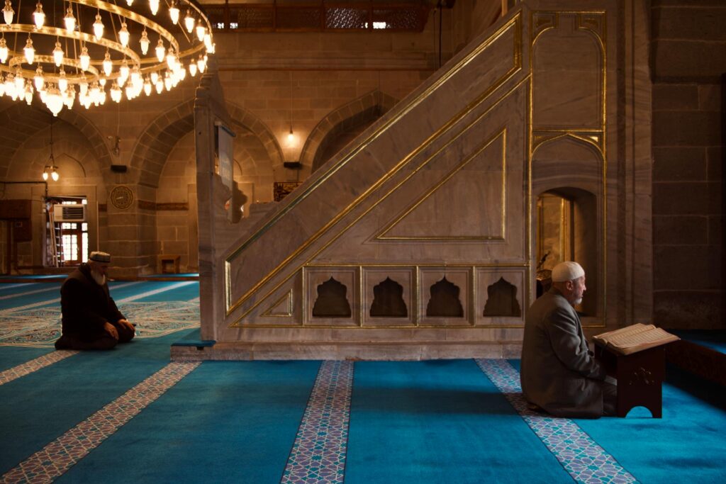 mavi renk cami halısı