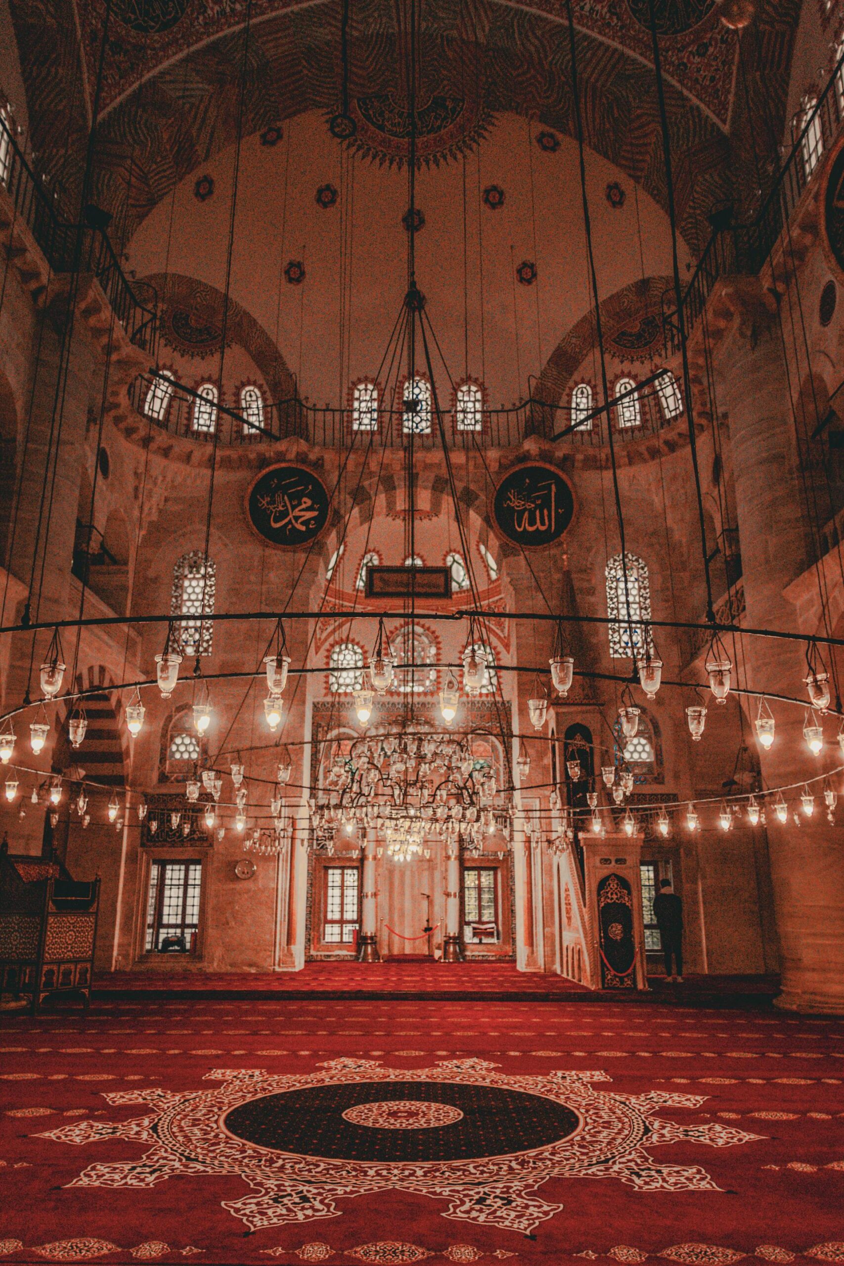 demirci cami halıları